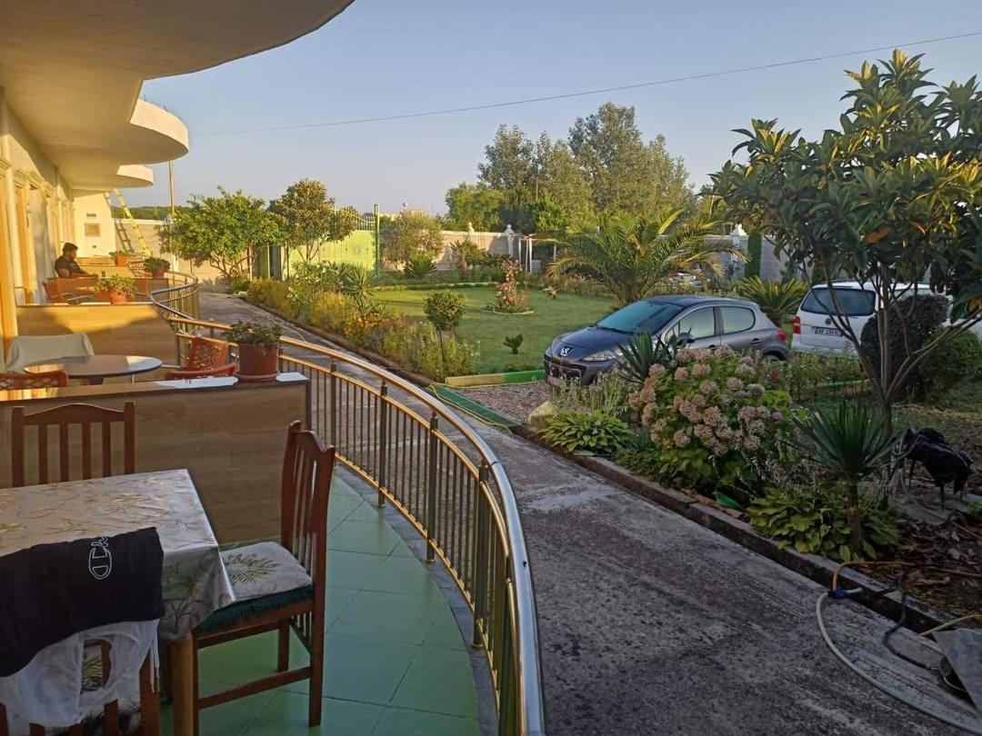 Ponari Apartments Rrotull Kültér fotó